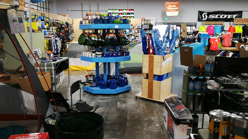 Sporting Goods Store «Sports Basement San Ramon», reviews and photos, 1041 Market Pl, San Ramon, CA 94583, USA