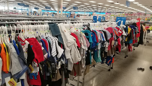 Clothing Store «Ross Dress for Less», reviews and photos, 212 Towne Center Dr, Compton, CA 90220, USA