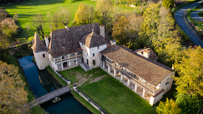 Château de Saint-Germain-du-Salembre en Périgord à Saint-Germain-du-Salembre