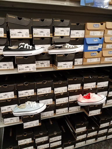 Shoe Store «Shoe Carnival», reviews and photos, 511 S Plano Rd, Richardson, TX 75081, USA