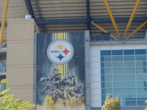 Sportswear Store «Rally House North Shore», reviews and photos, 684 W General Robinson St, Pittsburgh, PA 15212, USA