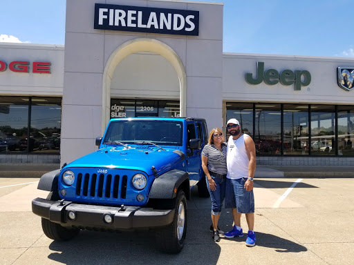 Car Dealer «Kasper Chrysler Dodge Jeep», reviews and photos, 2206 Cleveland Rd W, Sandusky, OH 44870, USA