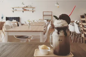 Cafe Maji image
