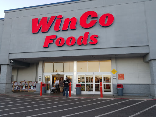 WinCo Foods, 4575 Commercial St SE, Salem, OR 97302, USA, 