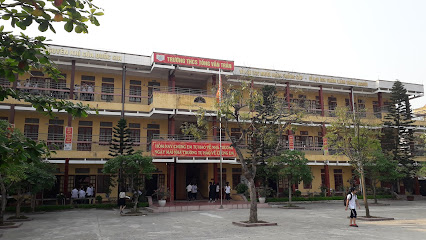 Trường THCS Tống Văn Trân