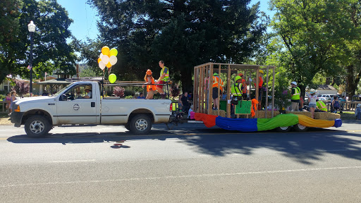 Thrift Store «Hospice Services of Lake County Thrift Store», reviews and photos, 21257 Calistoga Rd, Middletown, CA 95461, USA