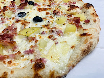 Pizza concept distributeur 24/24 à Les Angles