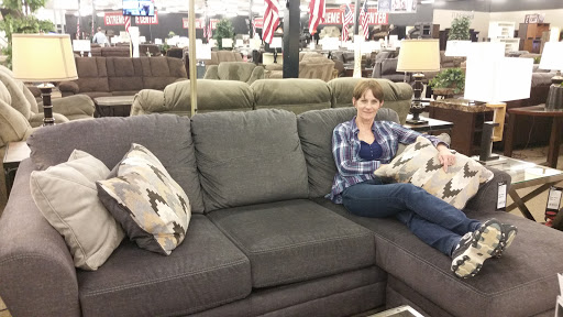 Furniture Store «Furniture Deals», reviews and photos, 14121 US-40, Kansas City, MO 64136, USA