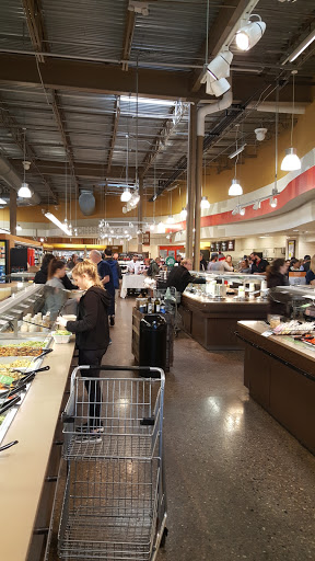 Grocery Store «Whole Foods Market», reviews and photos, 1555 W Lane Ave, Upper Arlington, OH 43221, USA