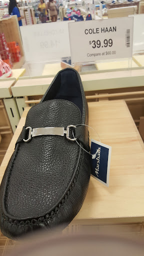 Shopping Mall «Park Forest Shopping Center SW», reviews and photos, 3544 Forest Ln, Dallas, TX 75234, USA