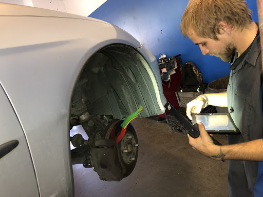 Auto Repair Shop «Stamps Auto», reviews and photos, 711 S Lindsay Rd, Gilbert, AZ 85296, USA