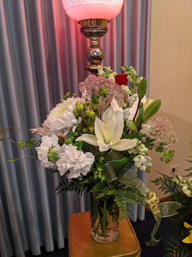 Florist «Royal Petals», reviews and photos, 188 E Wend St, Lemont, IL 60439, USA