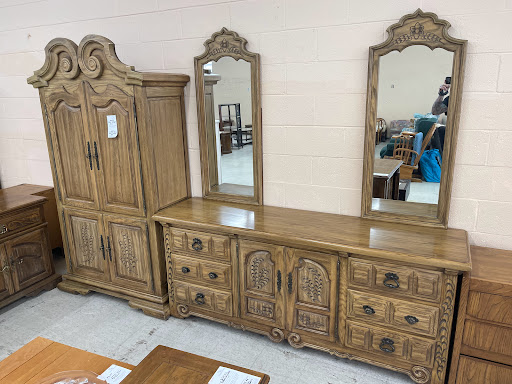 Thrift Store «Grace Centers of Hope Thrift Store», reviews and photos, 5919 Highland Rd, Waterford Twp, MI 48327, USA