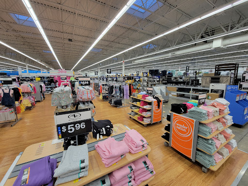 Department Store «Walmart Supercenter», reviews and photos, 20 Ferguson Blvd, Dry Ridge, KY 41035, USA