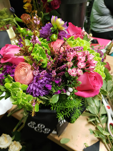 Florist «Cityview Florist and Gifts», reviews and photos, 6112 Bryant Irvin Rd, Fort Worth, TX 76132, USA