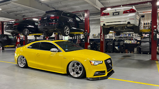 Used Car Dealer «Autobahn USA», reviews and photos, 88 Turnpike Rd, Westborough, MA 01581, USA