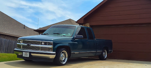 Tire Shop «Discount Tire Store - Cedar Hill, TX», reviews and photos, 142 N Hwy 67, Cedar Hill, TX 75104, USA