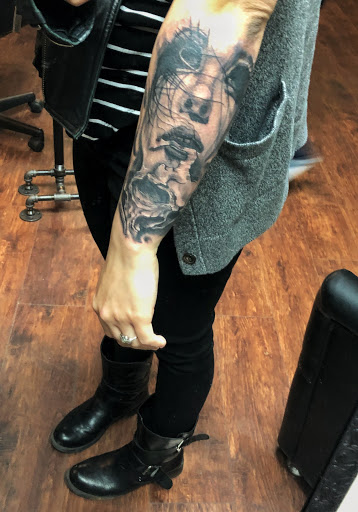 Tattoo Shop «Ironside Tattoo», reviews and photos, 110 NE Trilein Dr, Ankeny, IA 50021, USA