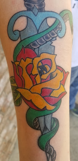 Explore robin tattoo ideas, creative tattoo ideas in Meridian, available at SK-Tattoo1
