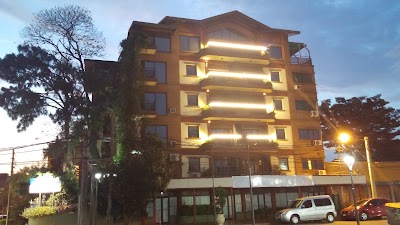 Photos of Edificio Nicol&aacute;s y Marcelo Siry