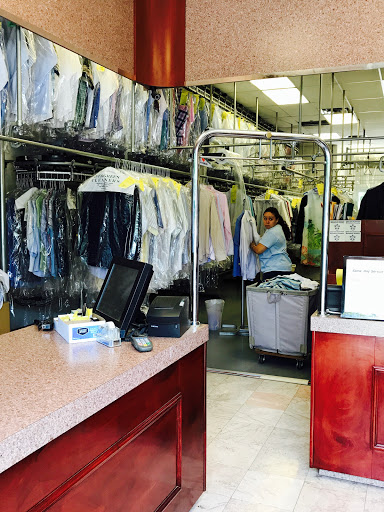 Dry Cleaner «Evergreen Cleaners», reviews and photos, 1102 Baltimore Pike # 113, Glen Mills, PA 19342, USA