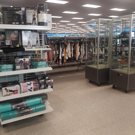 Clothing Store «Ross Dress for Less», reviews and photos, 7884 Van Nuys Blvd, Van Nuys, CA 91402, USA