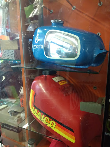 Motorcycle Dealer «Moore And Sons Motorcyles», reviews and photos, 21431 E Cliff Dr, Santa Cruz, CA 95062, USA