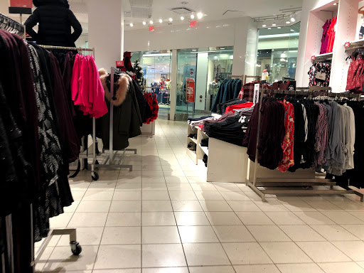 Clothing Store «Express», reviews and photos, 1625 Chestnut St, Philadelphia, PA 19103, USA