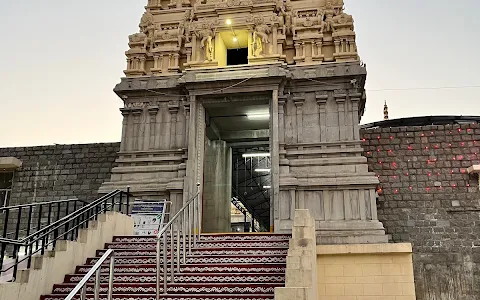 Shri Kamakshi Ekambareshvarar Temple image