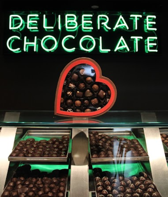 ChocMo Chocolatier & Café 98370