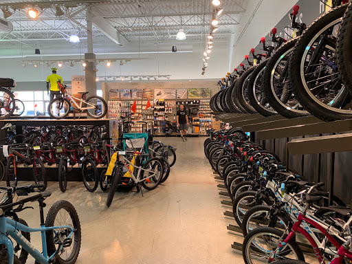 Bicycle Store «Trek Bicycle Westerville Northgate», reviews and photos, 5985 Maxtown Rd, Westerville, OH 43082, USA