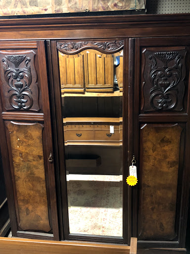 Used Furniture Store «GRQ Used Furniture», reviews and photos, 14129 Kutztown Rd, Fleetwood, PA 19522, USA