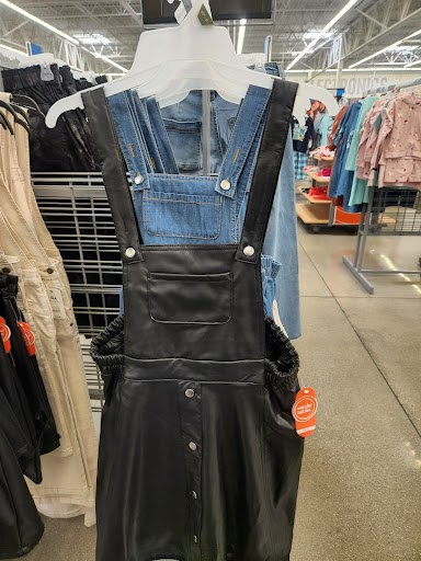 Department Store «Walmart Supercenter», reviews and photos, 10562 Belleville Rd, Belleville, MI 48111, USA