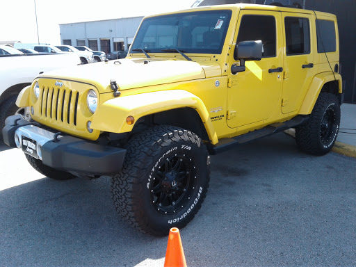 Car Dealer «San Marcos Chrysler Dodge Jeep Ram», reviews and photos, 2990 S Interstate Hwy 35, San Marcos, TX 78666, USA
