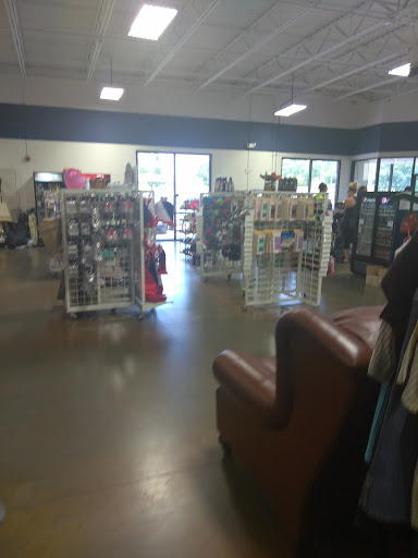Thrift Store «Goodwill», reviews and photos, 701 N Industrial Blvd, Bedford, TX 76021, USA