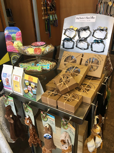 Pet Supply Store «Grand Lake All About Pets», reviews and photos, 3335 Grand Ave, Oakland, CA 94610, USA