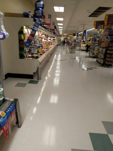 Grocery Store «Stop & Shop», reviews and photos, 1360 W Main Rd, Middletown, RI 02842, USA