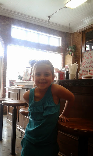 Restaurant «Miller Drug Ice Cream & Soda Shoppe», reviews and photos, 212 1st Ave E, Oneonta, AL 35121, USA