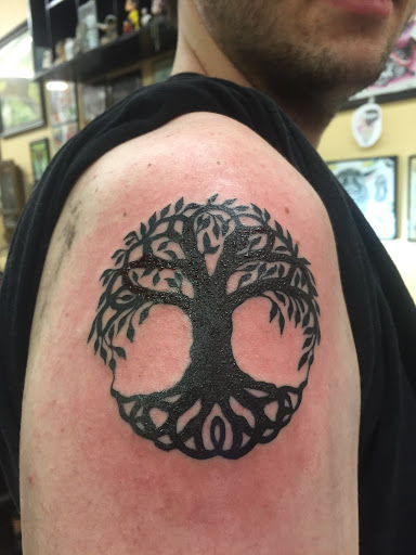 Tattoo Shop «All Saints Tattoo», reviews and photos, 514 E 6th St, Austin, TX 78701, USA