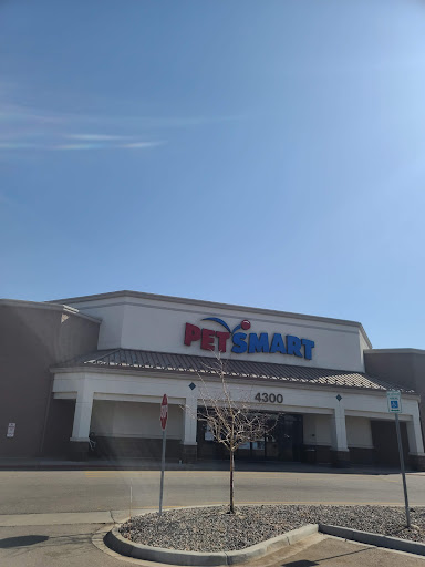 Pet Supply Store «PetSmart», reviews and photos, 4300 E Alameda Ave, Glendale, CO 80246, USA