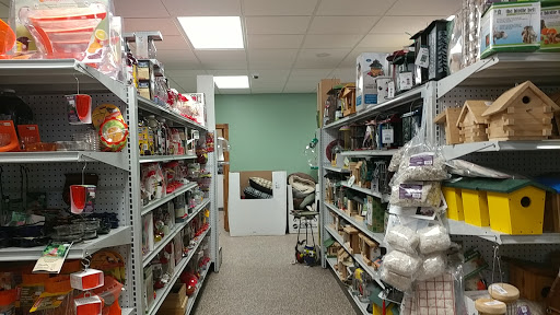 Pet Supply Store «Pulaski Pet Food Warehouse», reviews and photos, 5777 Quarry Dr, Pulaski, WI 54162, USA