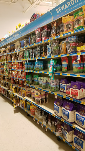 Pet Supply Store «PetSmart», reviews and photos, 3585 N Shiloh Dr, Fayetteville, AR 72703, USA