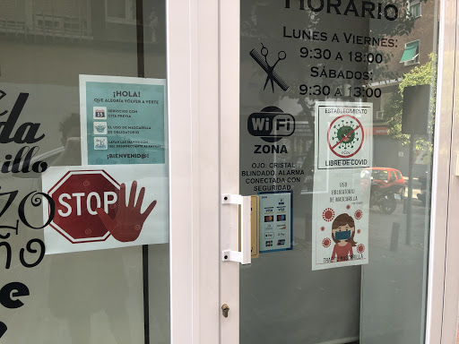 Información y opiniones sobre Peluqueria Sol Luna de Madrid