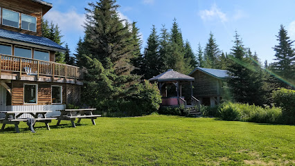 Twin Creeks Trailhead Lodge