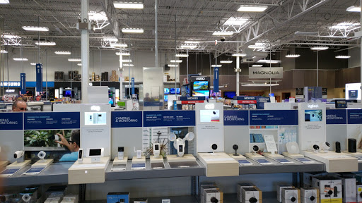 Electronics Store «Best Buy», reviews and photos, 869 N E Mall Blvd, Hurst, TX 76053, USA