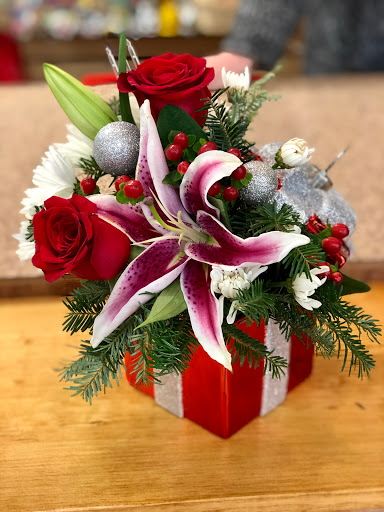 Florist «The Finishing Touch Florist», reviews and photos, 215 Kings Hwy #101, Fredericksburg, VA 22405, USA