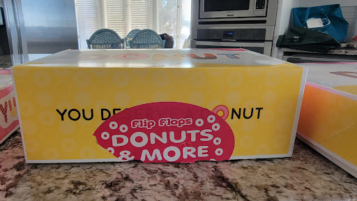Donut Shop «Flip Flops Donut Shop», reviews and photos, 129 Bogue Inlet Dr, Emerald Isle, NC 28594, USA