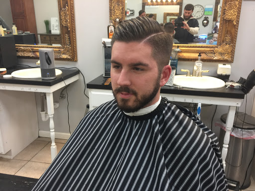 Barber Shop «East End Barber Shop», reviews and photos, 2622 Chamberlain Ln, Louisville, KY 40245, USA