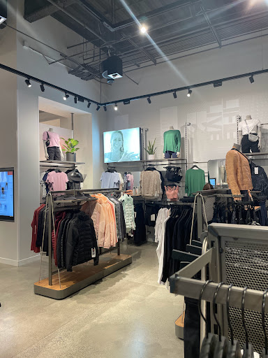 Sportswear Store «lululemon», reviews and photos, 750 Spectrum Center Dr, Irvine, CA 92618, USA