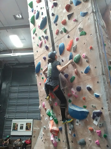 Rock Climbing «Rockreation Sport Climbing Center», reviews and photos, 1300 Logan Ave, Costa Mesa, CA 92626, USA